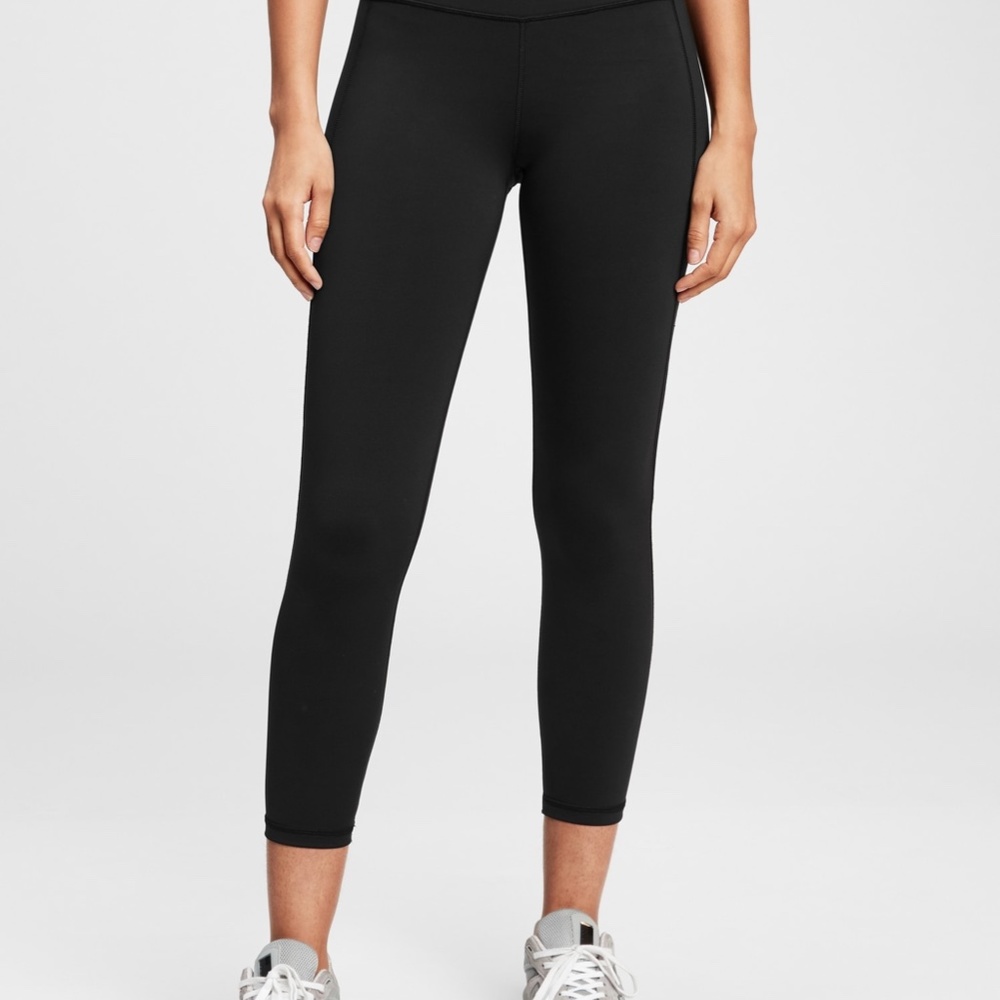 GapFit Eclipse Black/Grey High Rise 7/8 Leggings